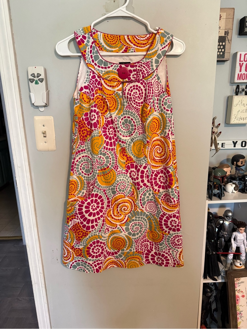 Jax Size 2 Sleeveless Geometric Spiral Print Shift Dress
